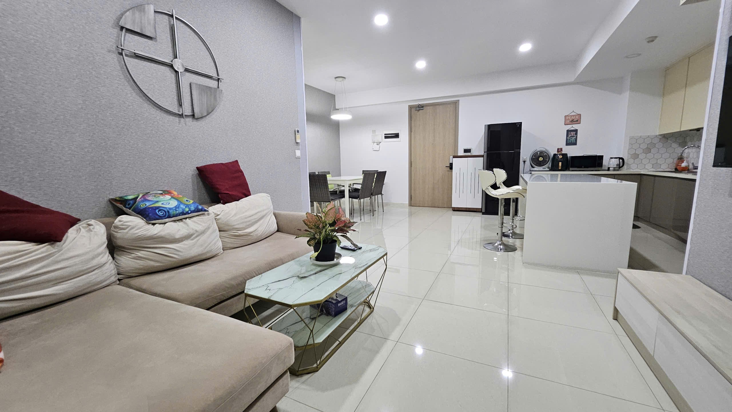 ban can ho quan 2, ảnh to1