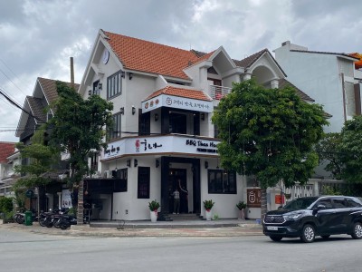 ban nha quan 2, ảnh to1