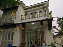 Biệt thự Thảo Điền Quận 2 DT: 11x29, có sân rộng. Gía thuê: 3500$/TH