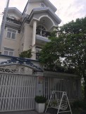 Chính chủ cho thuê Villa ĐƯờng 4 - Thảo Điền - Giá 1400 usd/tháng .