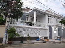 CHO THUÊ  Villa 15x20m sân vườn,trệt 1 lầu 4P,gara  Bình An QUẬN 2