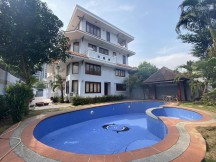 CHO THUÊ  VILLA 500M2 TRỆT 3 LẦU 8P,HỒ BƠI SÂN VƯỜN  THẢO ĐIỀN QUẬN 2